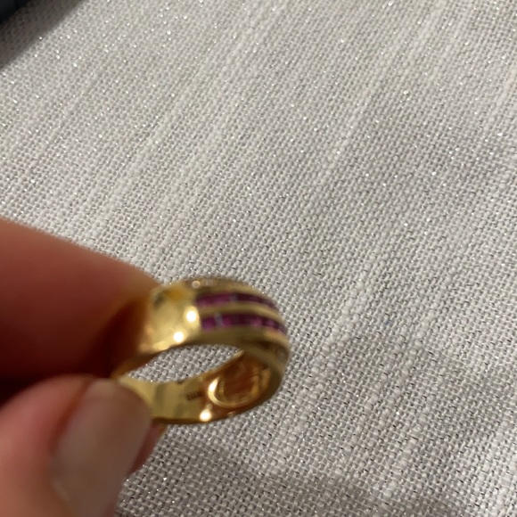 BN Solid 18k Gold, Rubys and Diamonds Ring - Picture 9 of 11